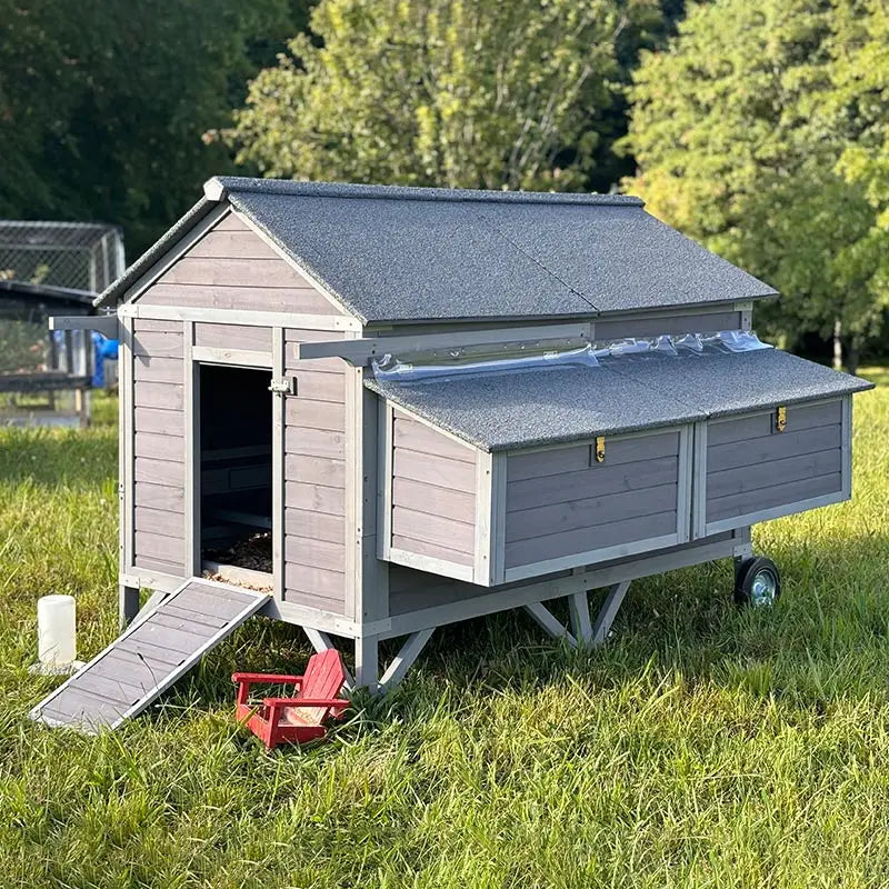 Extra-Large Wooden Chicken Tractor for 8-10 Chickens - Chicken Coop