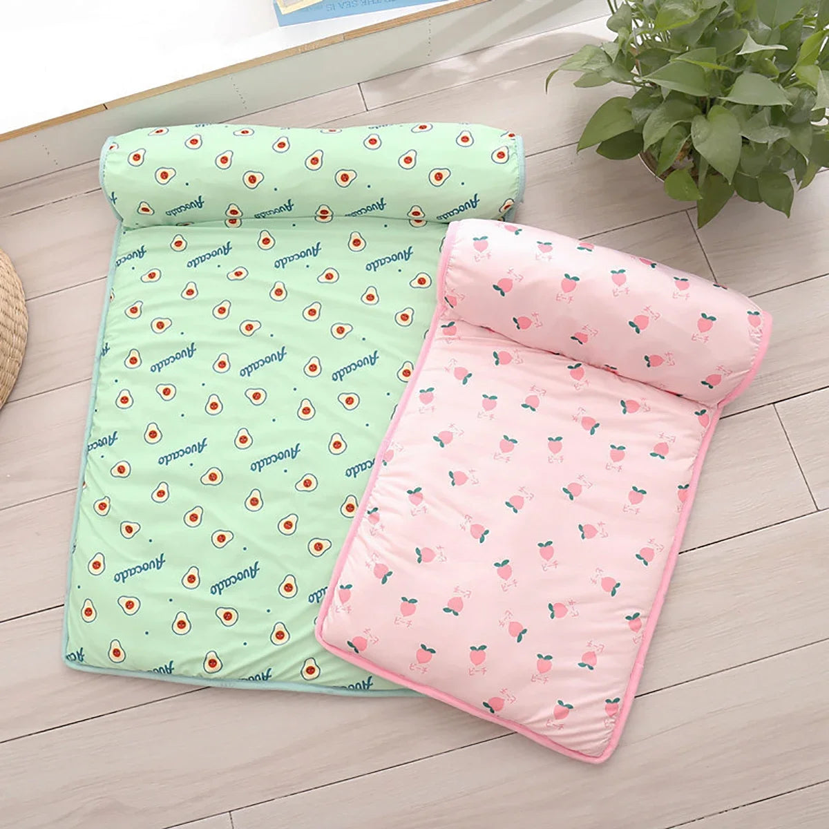 NONECN Dog Mat Cooling Silk Breathable Washable Comfort Pad